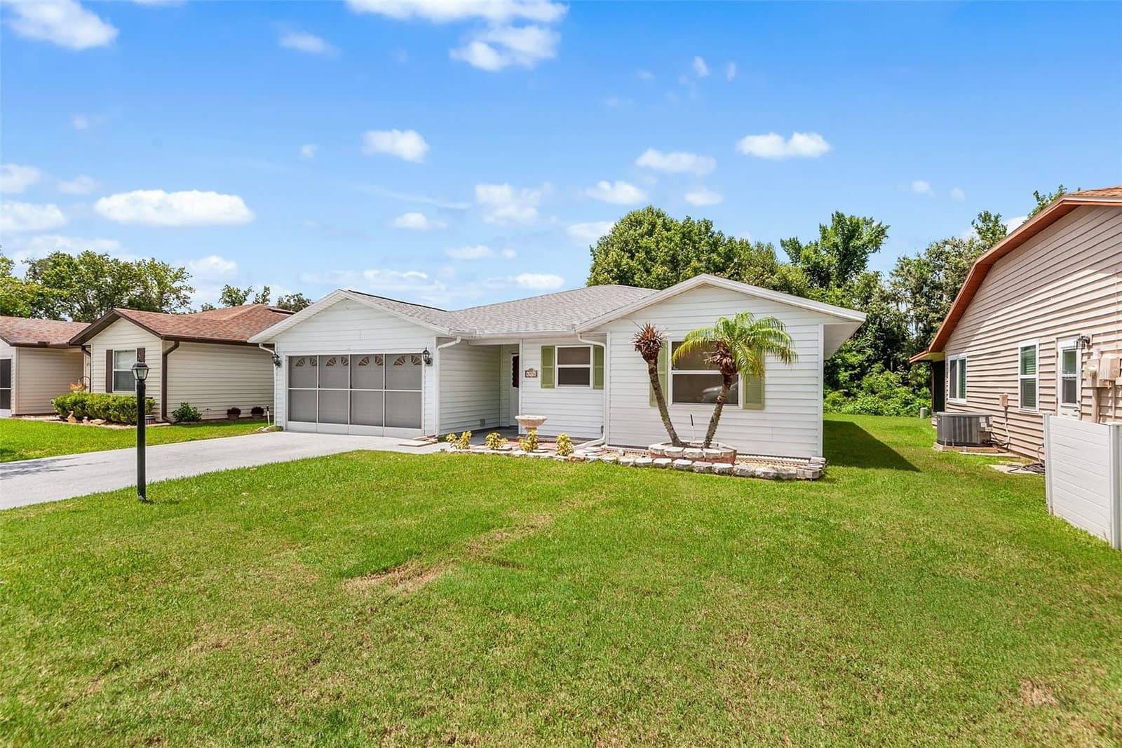 4976 PLEASANT HOLLOW TRL