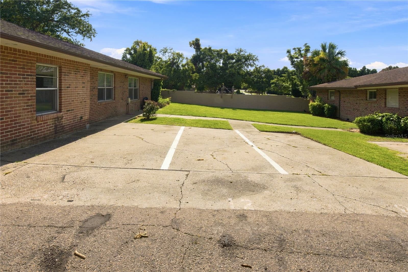 101 LAKE HUNTER