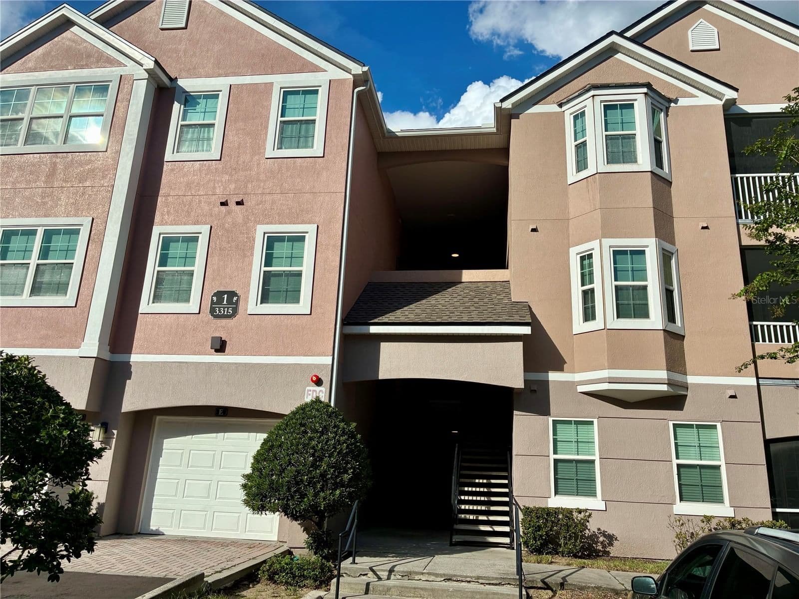 3315 PARKCHESTER SQUARE