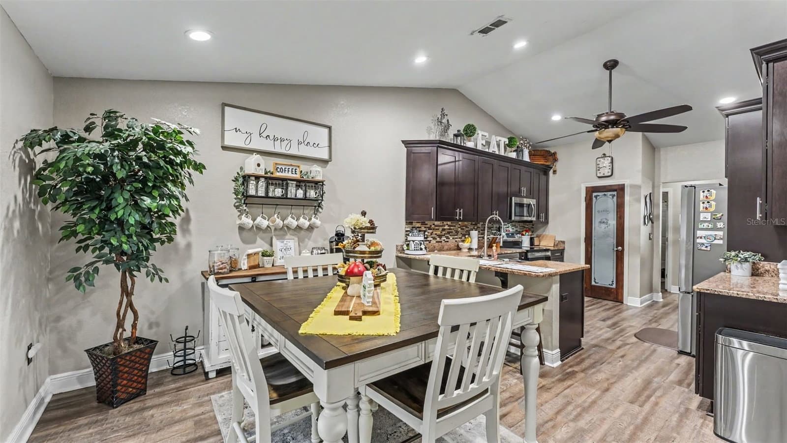 1411 ASHBURY