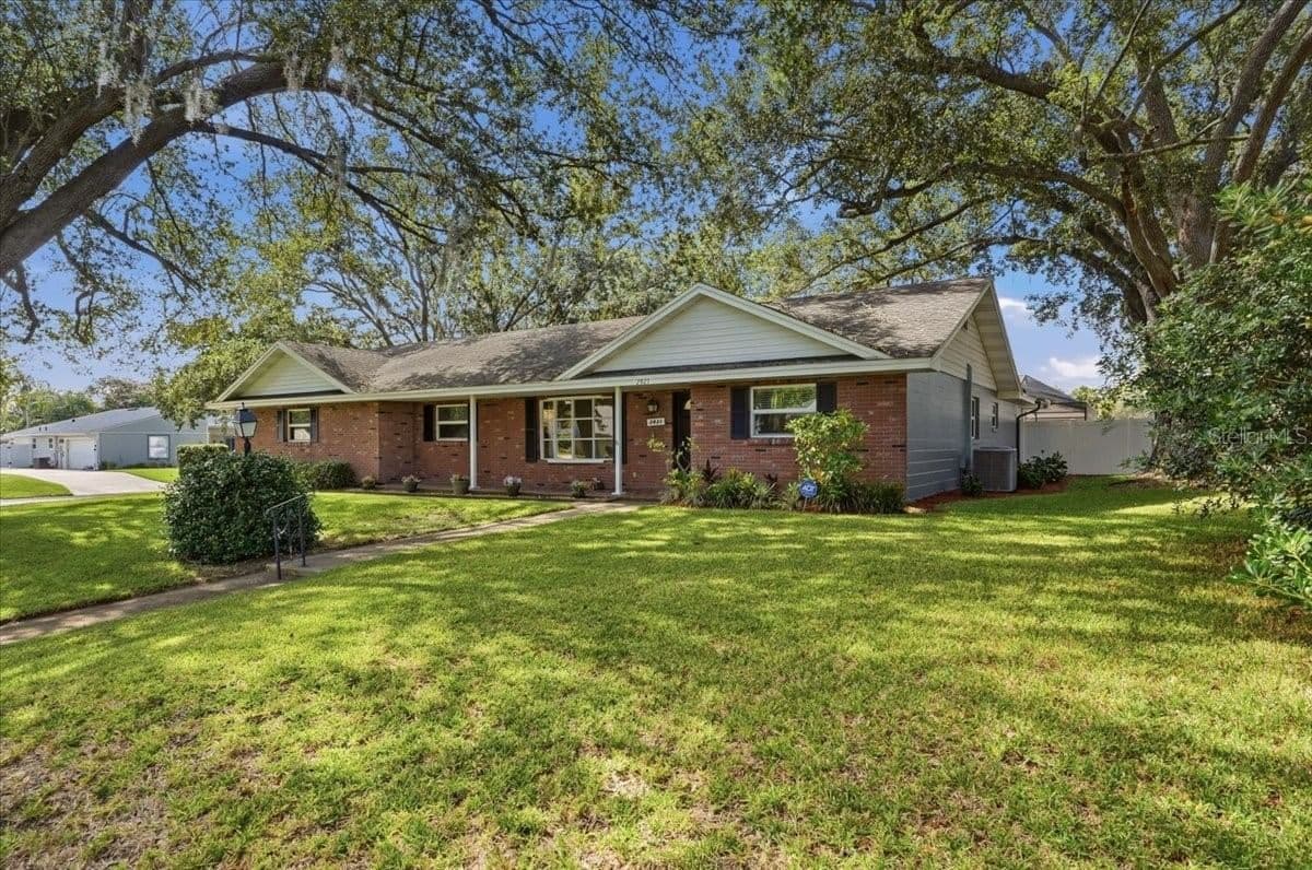 2021 CHARNES, Lakeland, FL