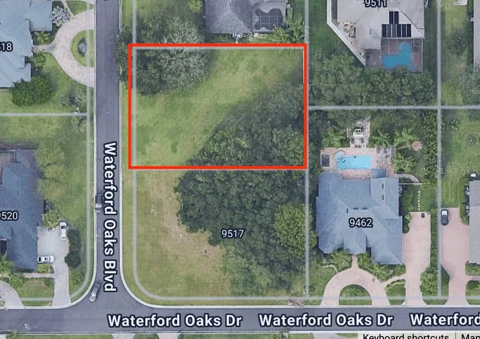 WATERFORD OAKS Boulevard