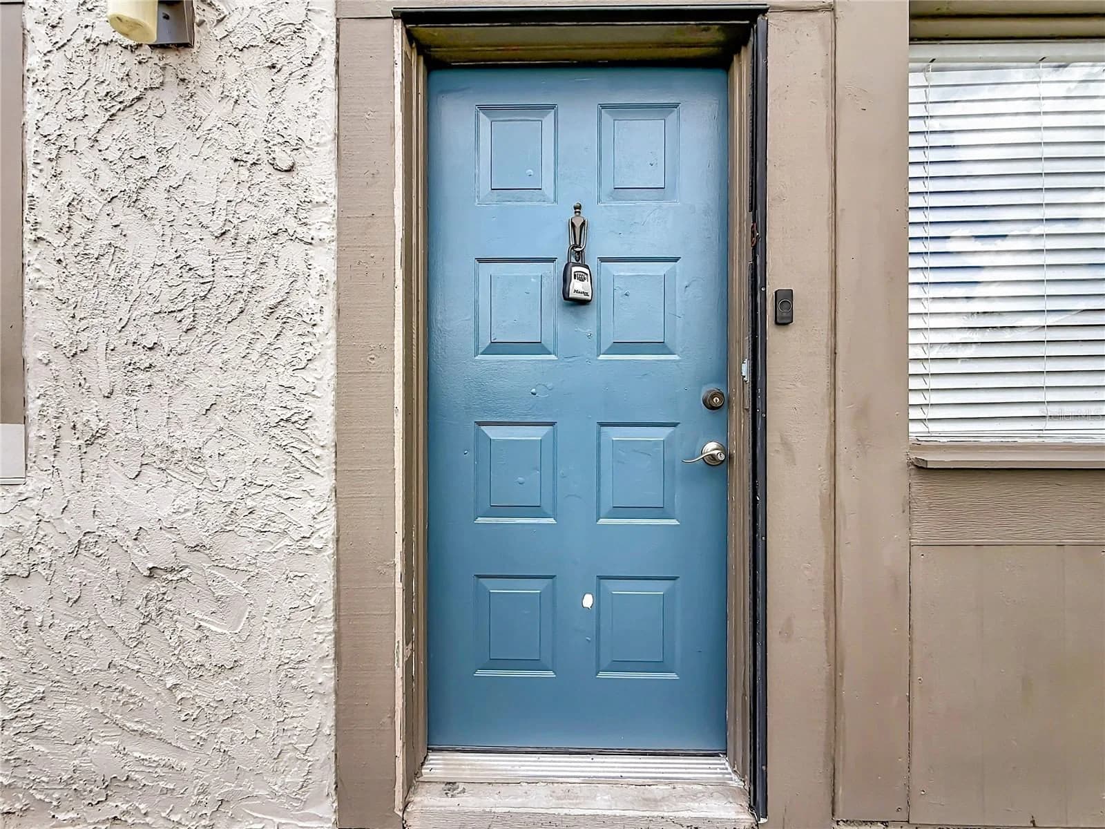6305 NEWTOWN Circle #5B4