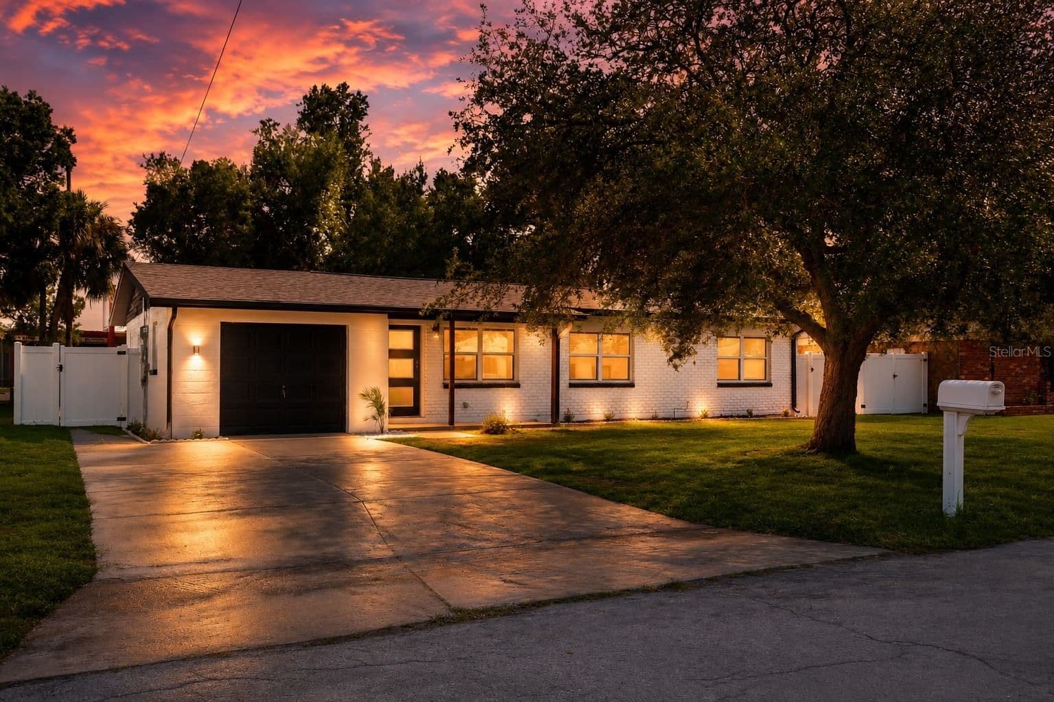 4420 BAY COURT