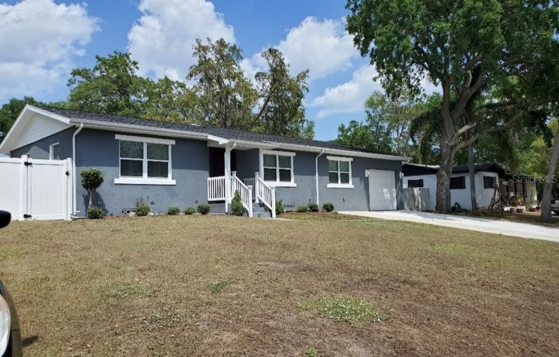 772 PINE