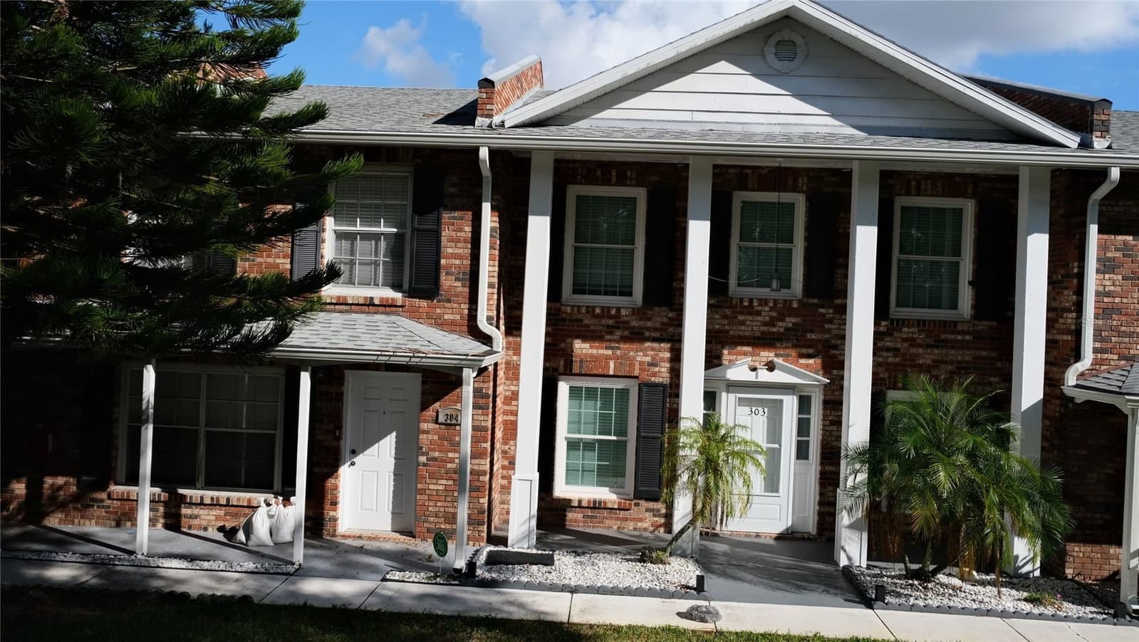 5850 CYPRESS GARDENS