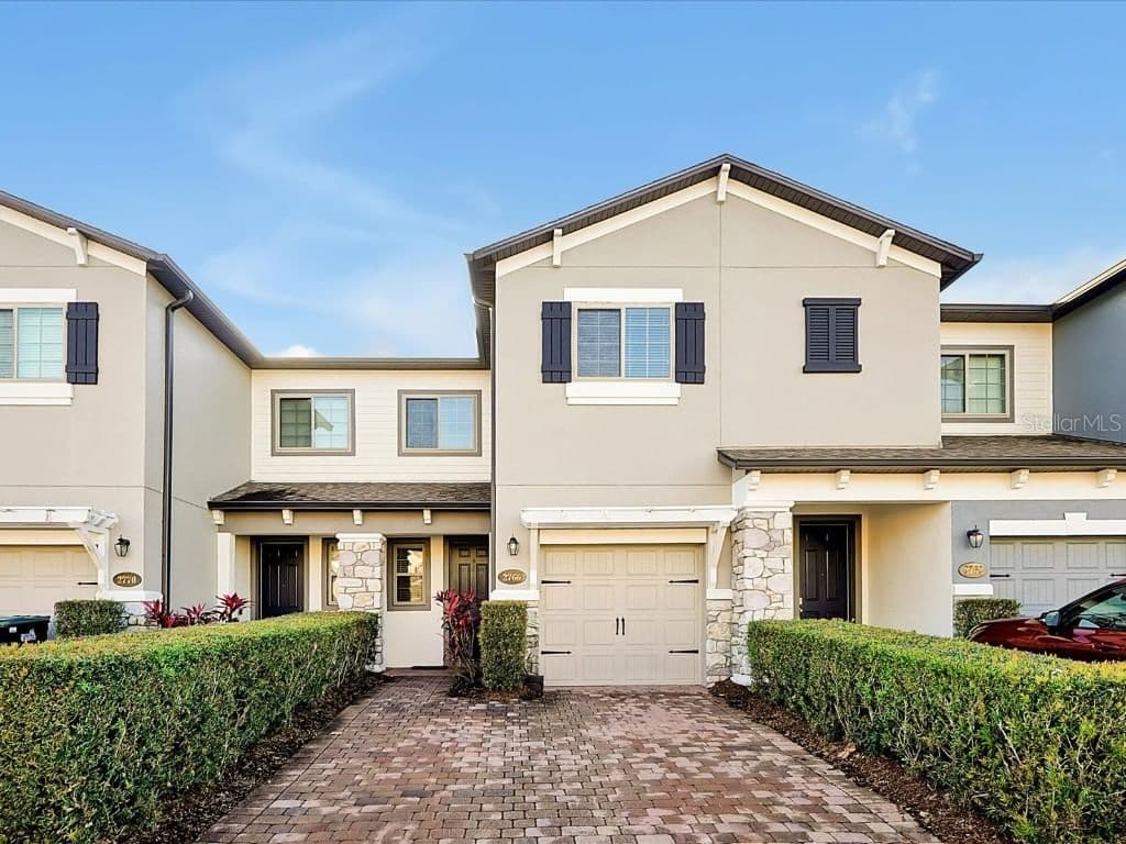 2766 WHITE ISLE
