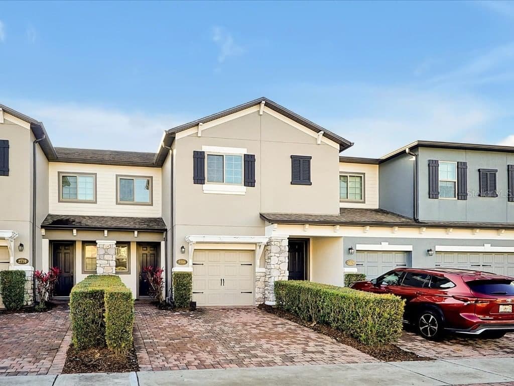 2766 WHITE ISLE