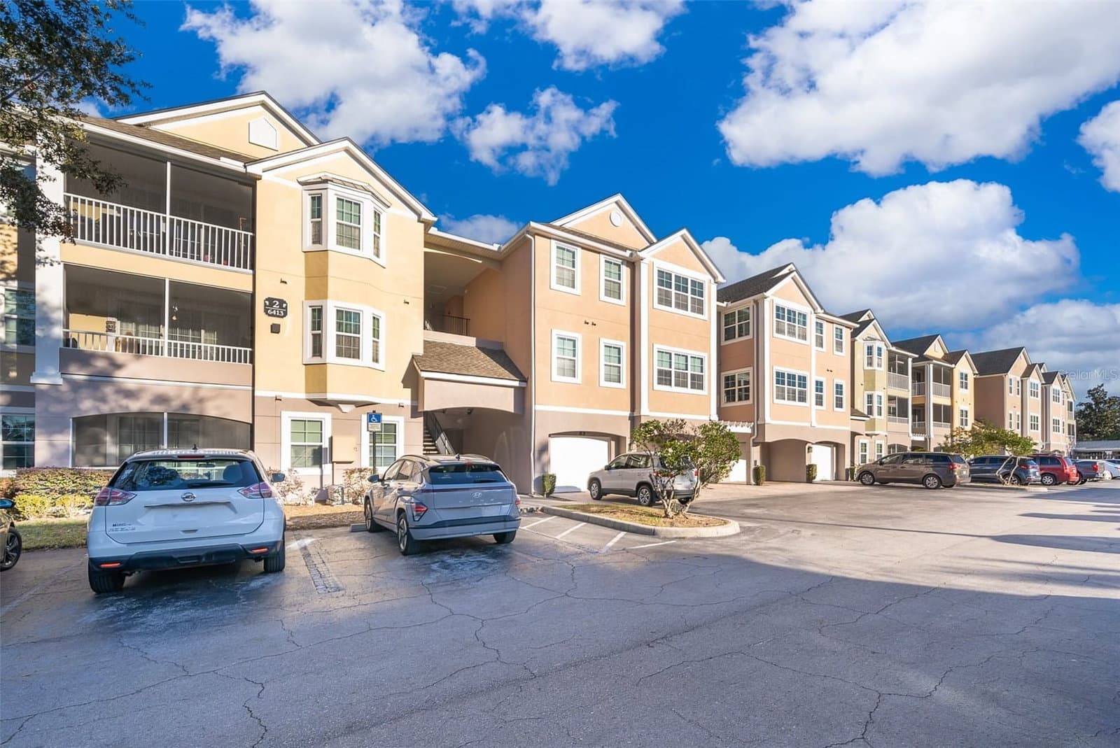 6413 ASTOR VILLAGE