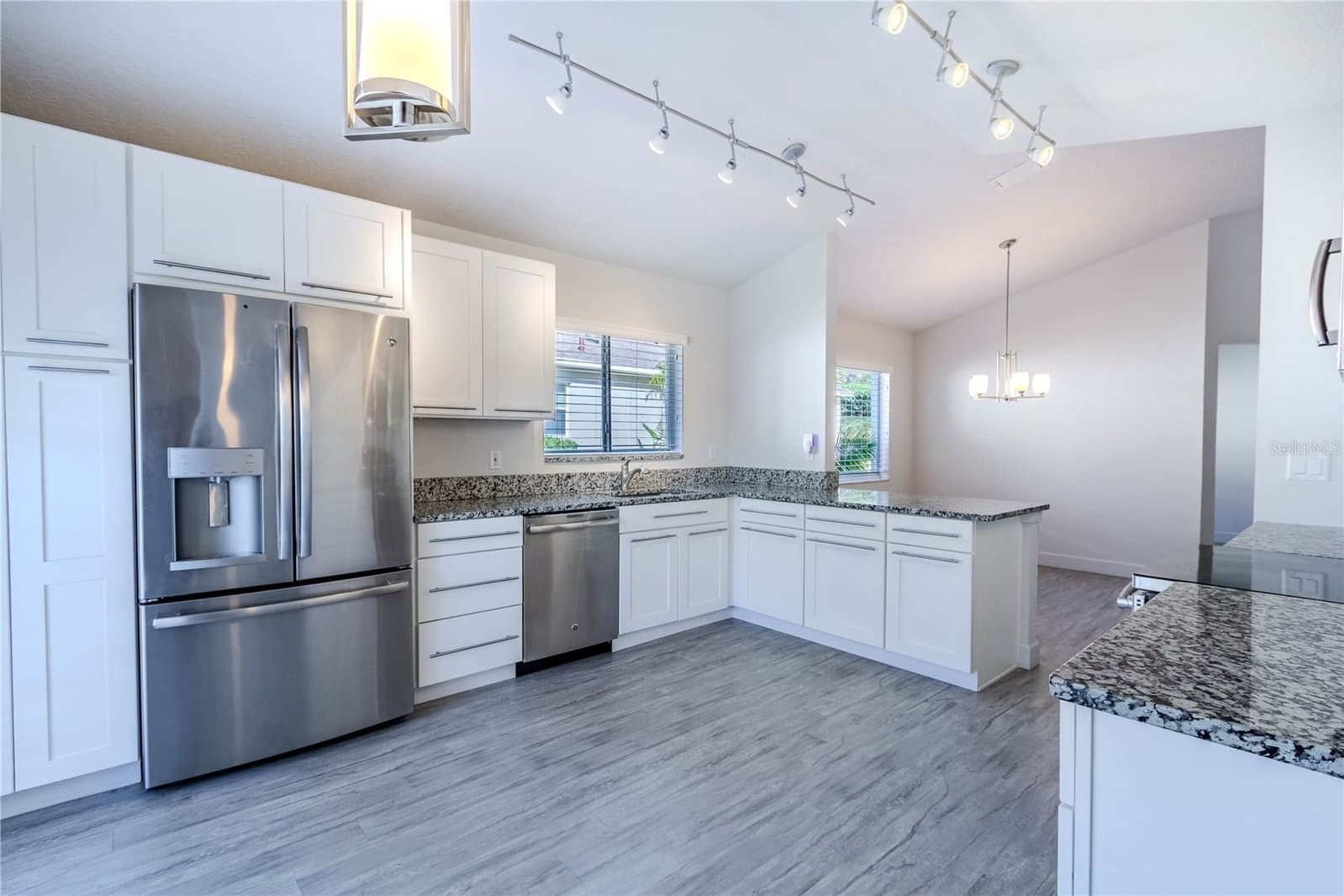 3667 KINGSWOOD