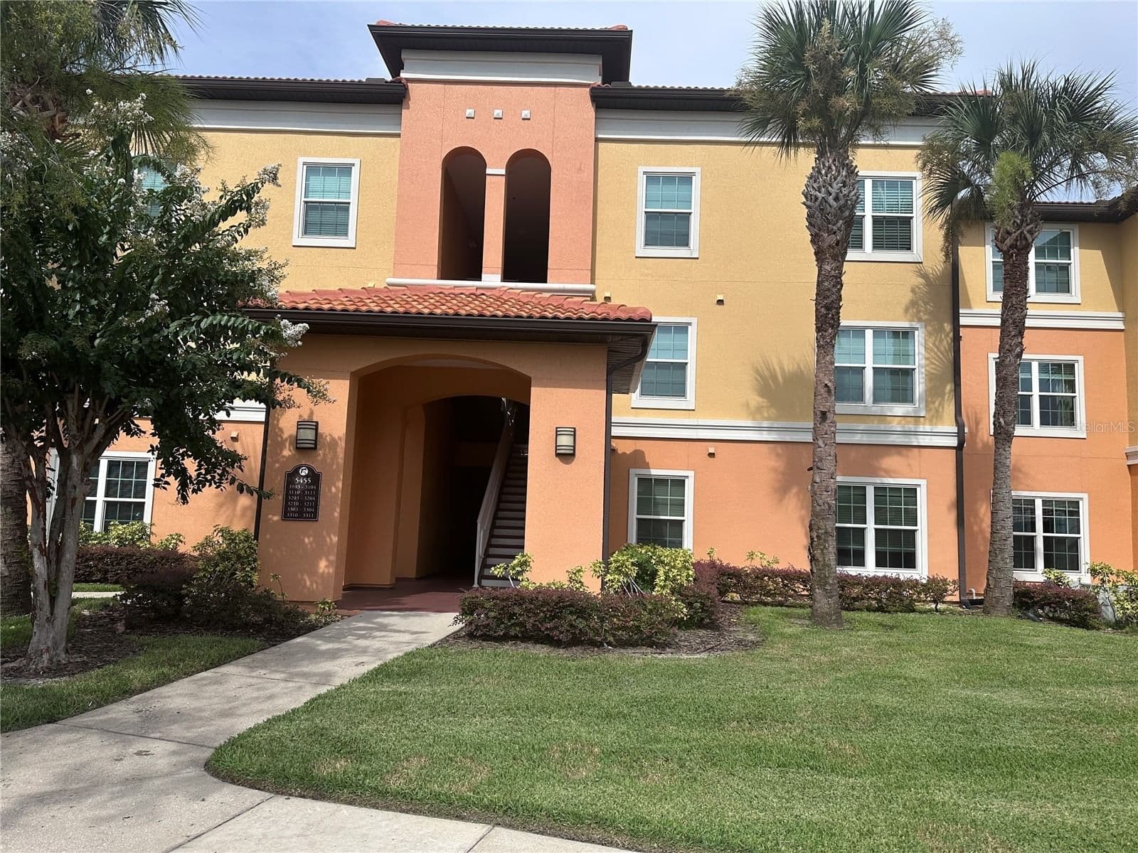 5455 VINELAND