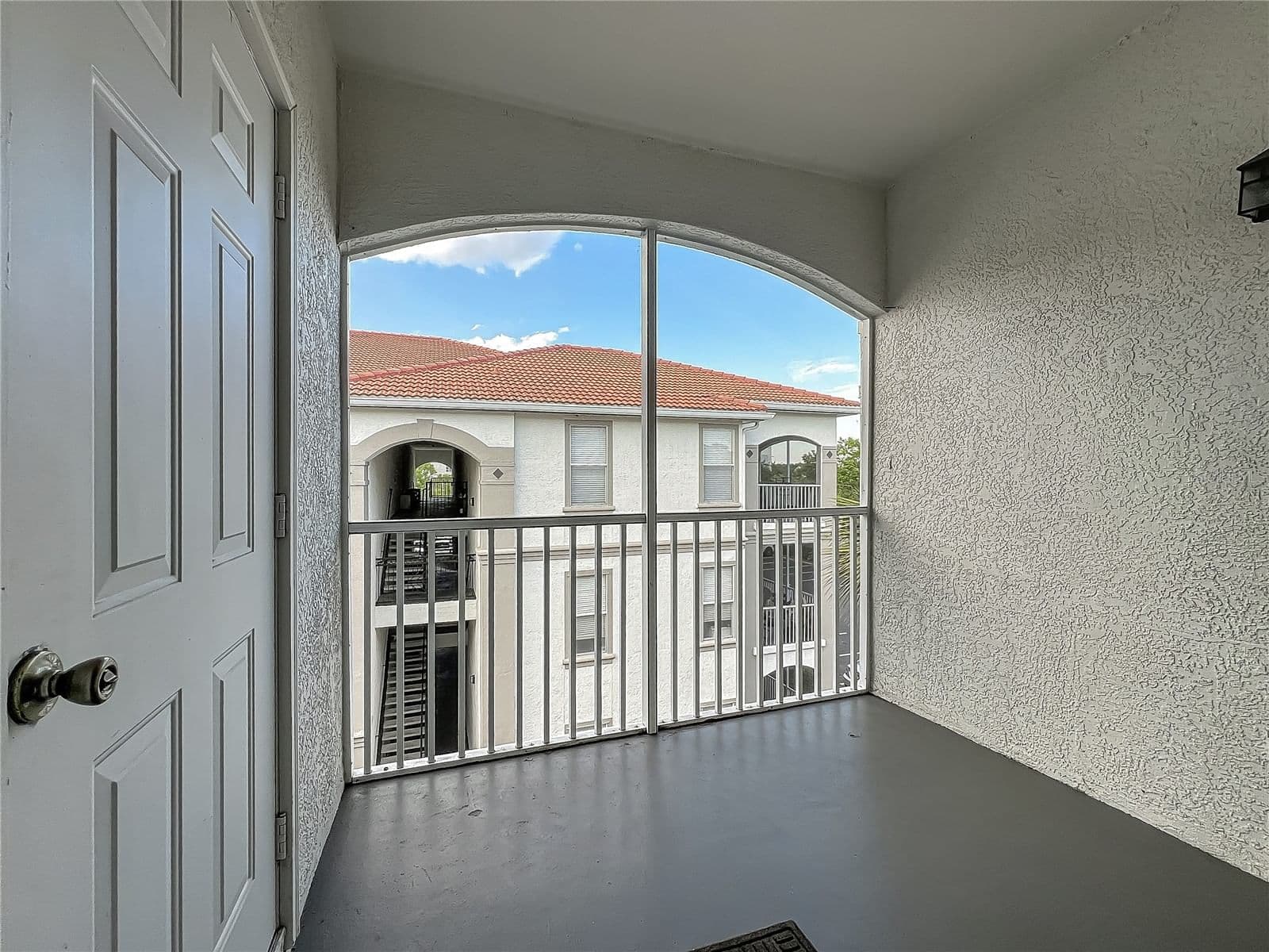 2615 MAITLAND CROSSING