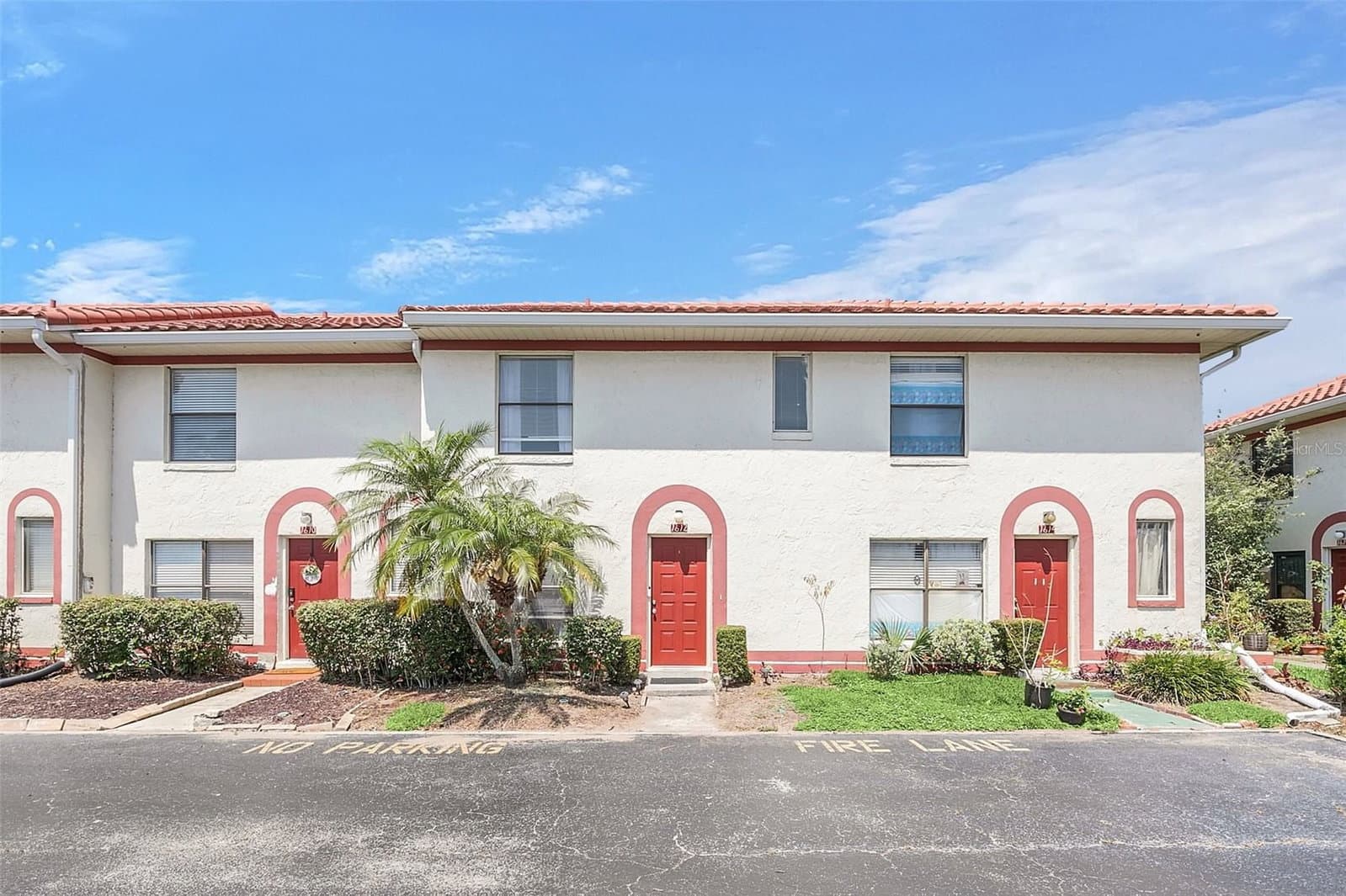 1612 SANDY POINT