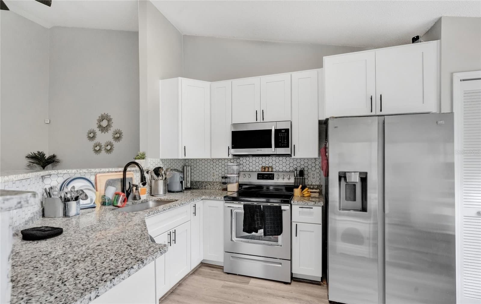 9616 RIVER WALK