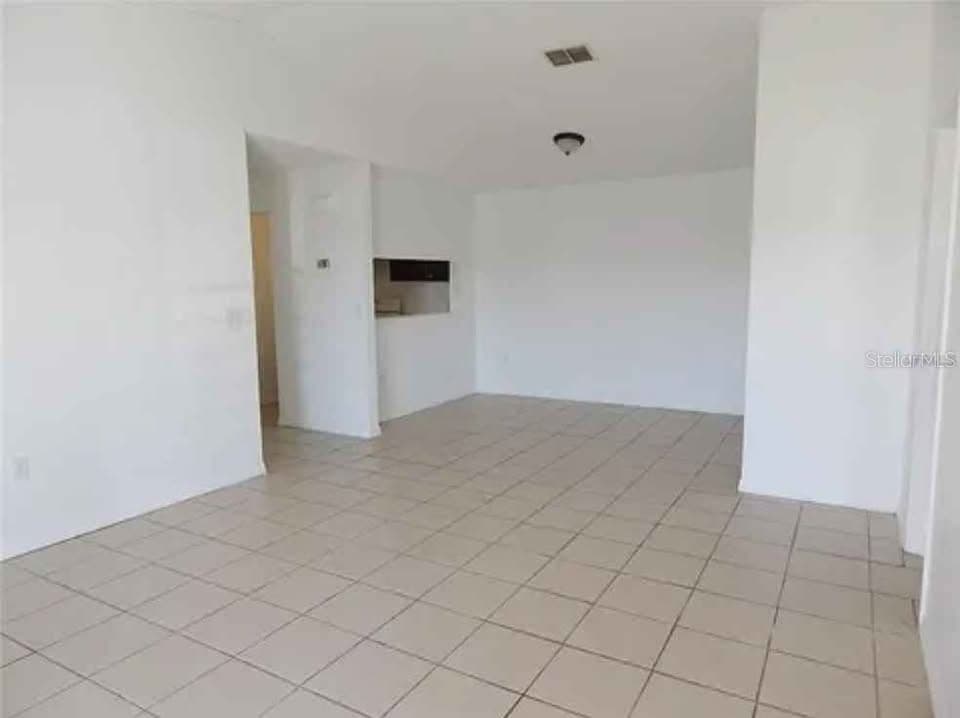 5220 VIA HACIENDA