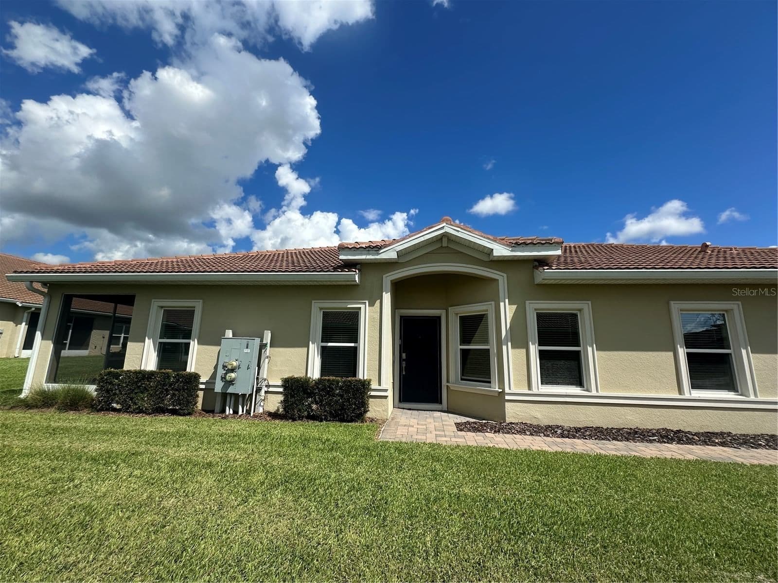 1068 QUAKER RIDGE