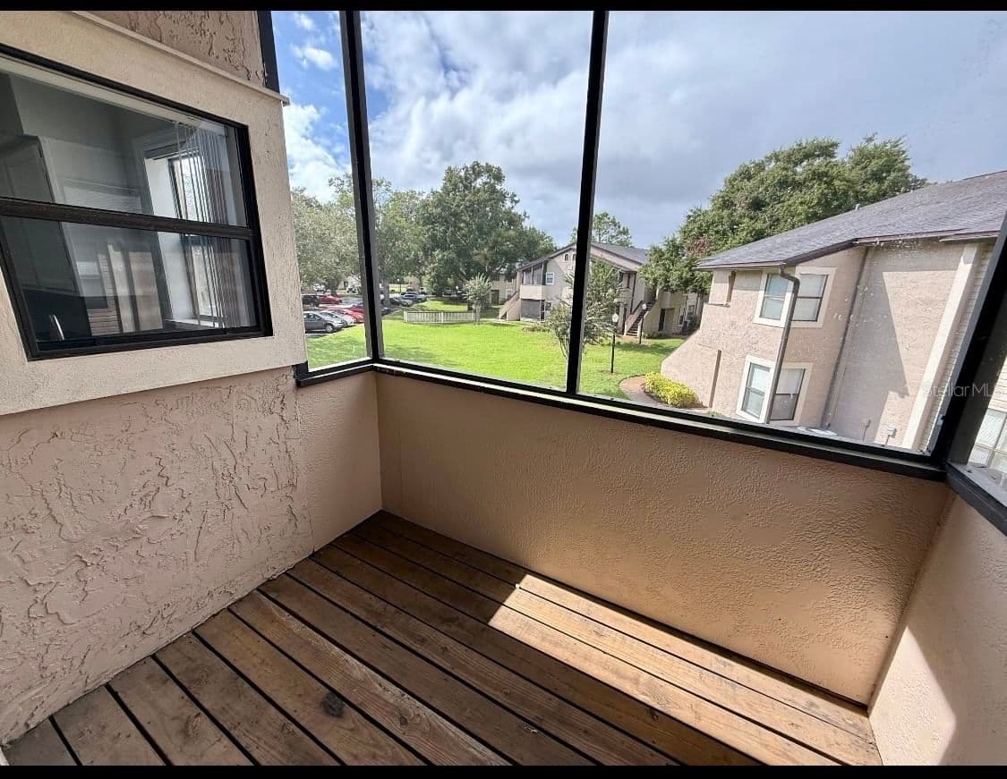 3019 ANTIQUE OAKS