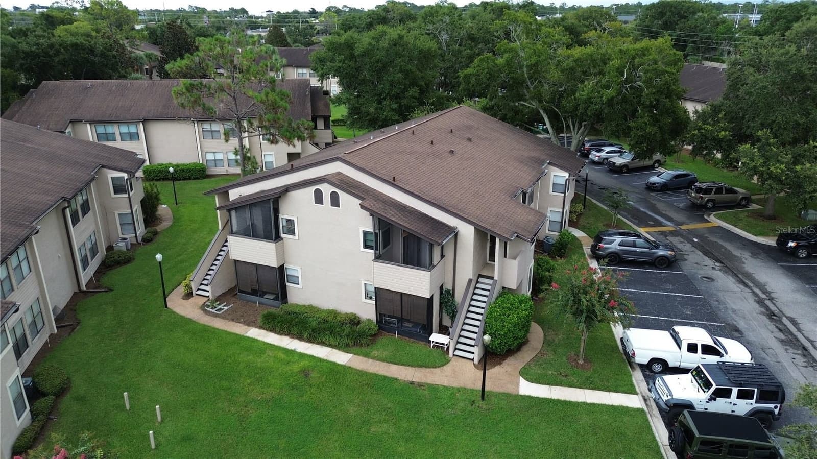 3019 ANTIQUE OAKS