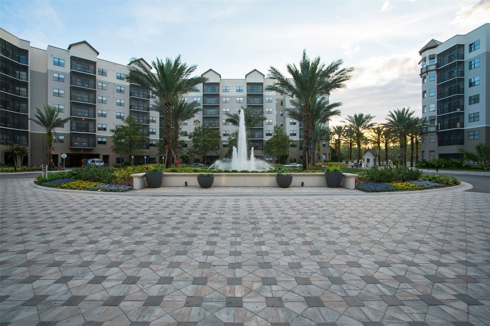 14501 GROVE RESORT