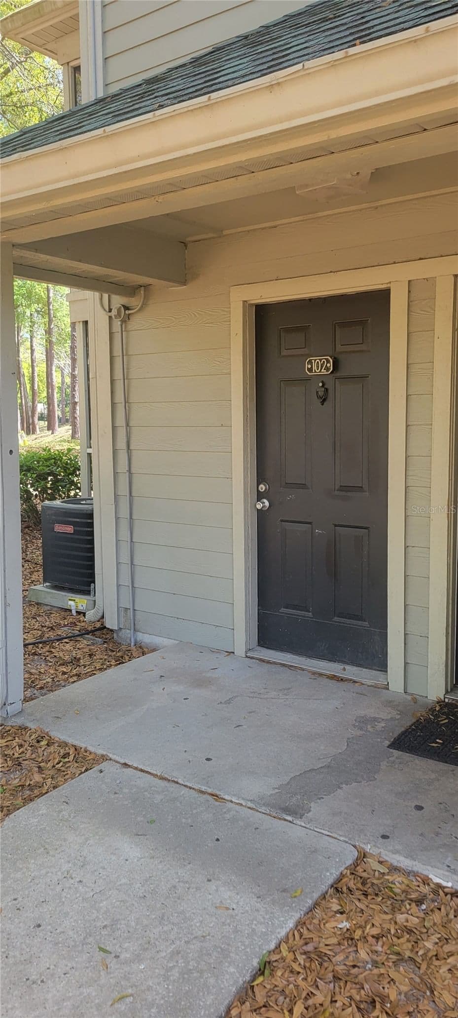 6052 WESTGATE
