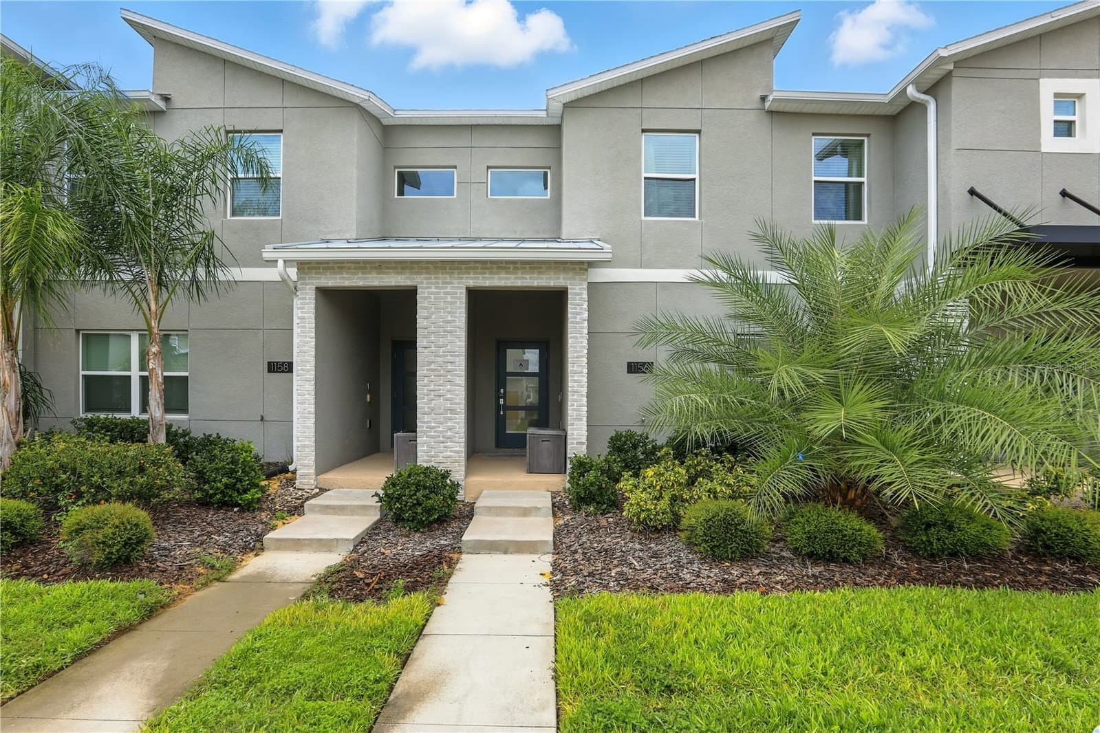 1156 KINGSBARN