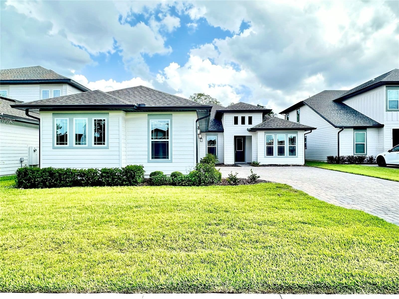 17552 LAKE STAR