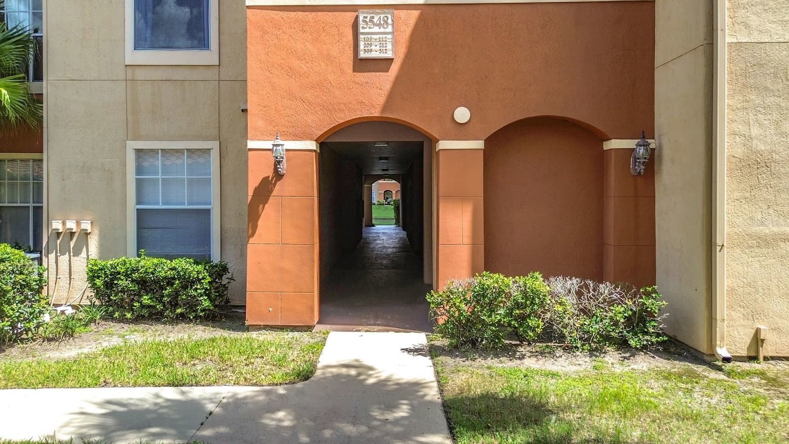 5548 METROWEST