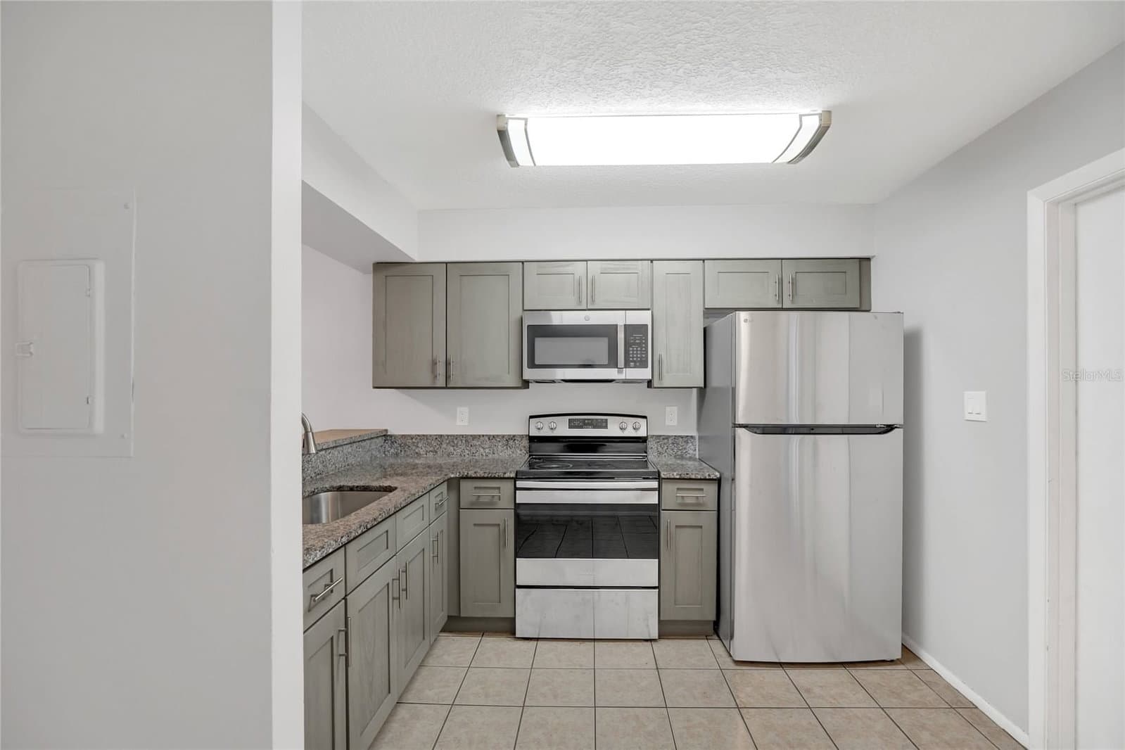 2801 WILLOW