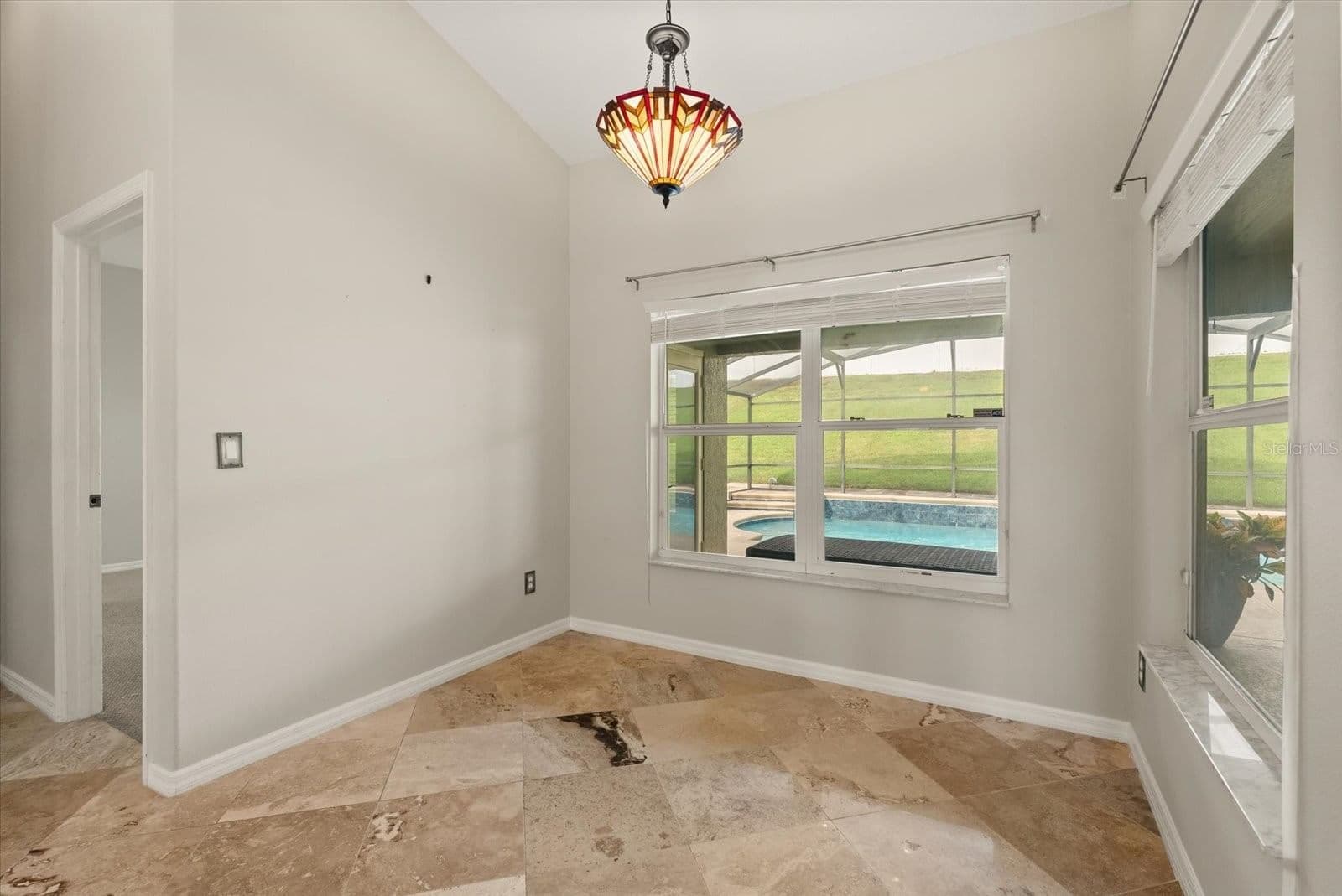 12807 COLONNADE