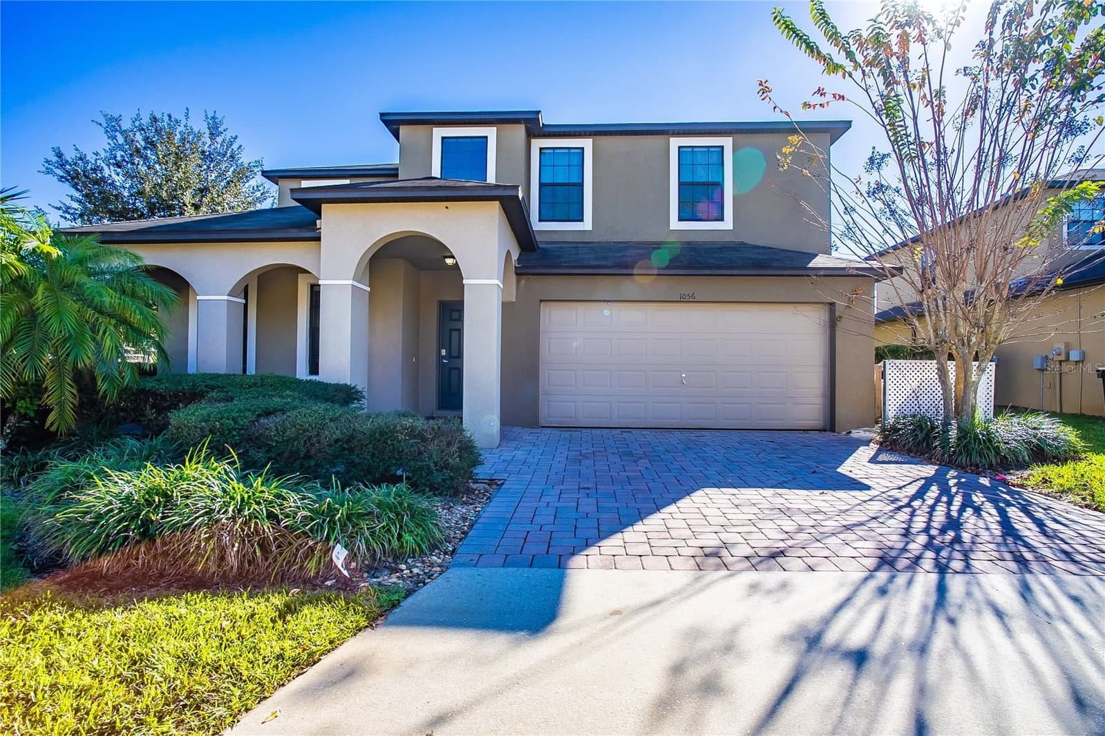 1056 CYPRESS POINTE