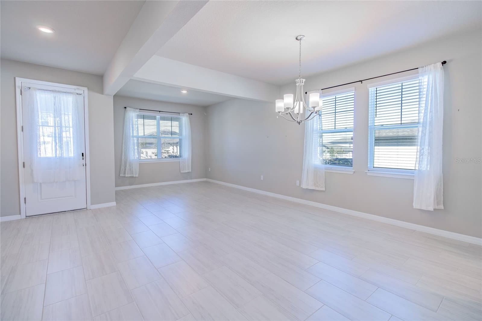 2290 RAVEN RIDGE