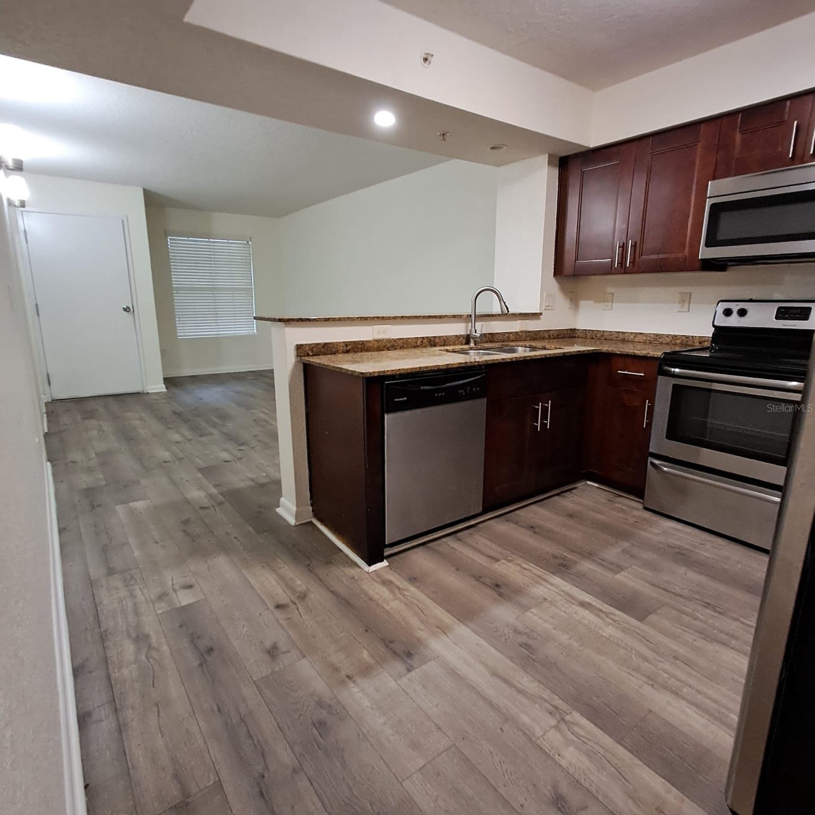 2323 MCCOY