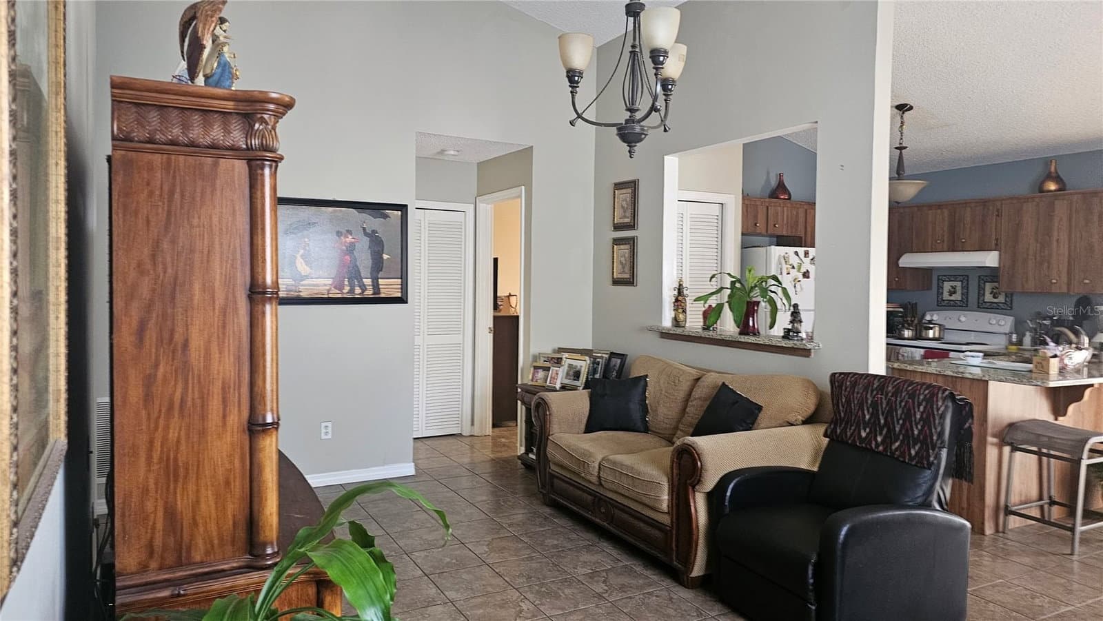 9906 SURREY RIDGE