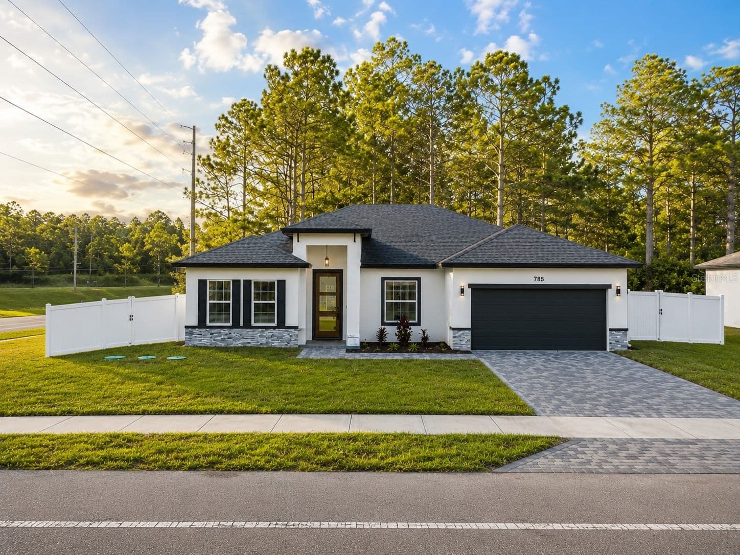 785 MARION OAKS TRL