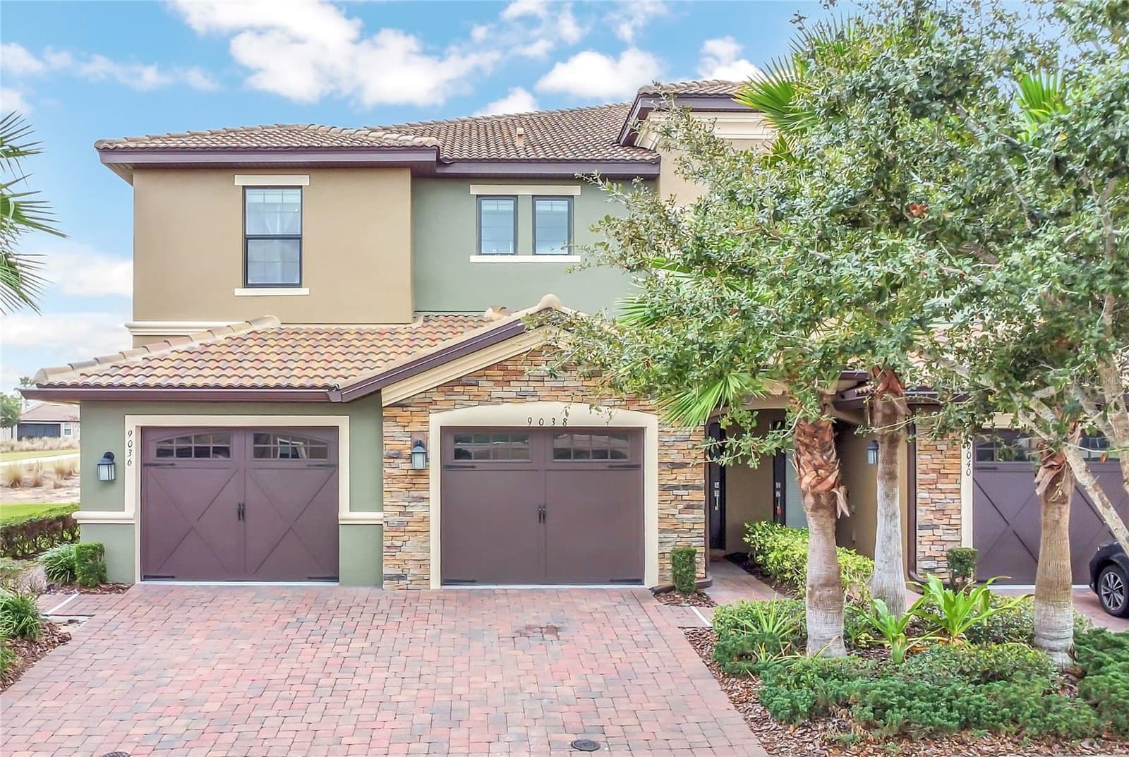 9038 AZALEA SANDS