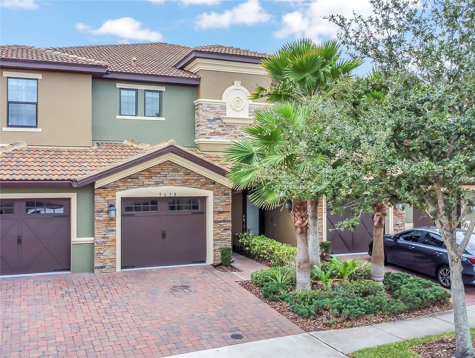 9038 AZALEA SANDS