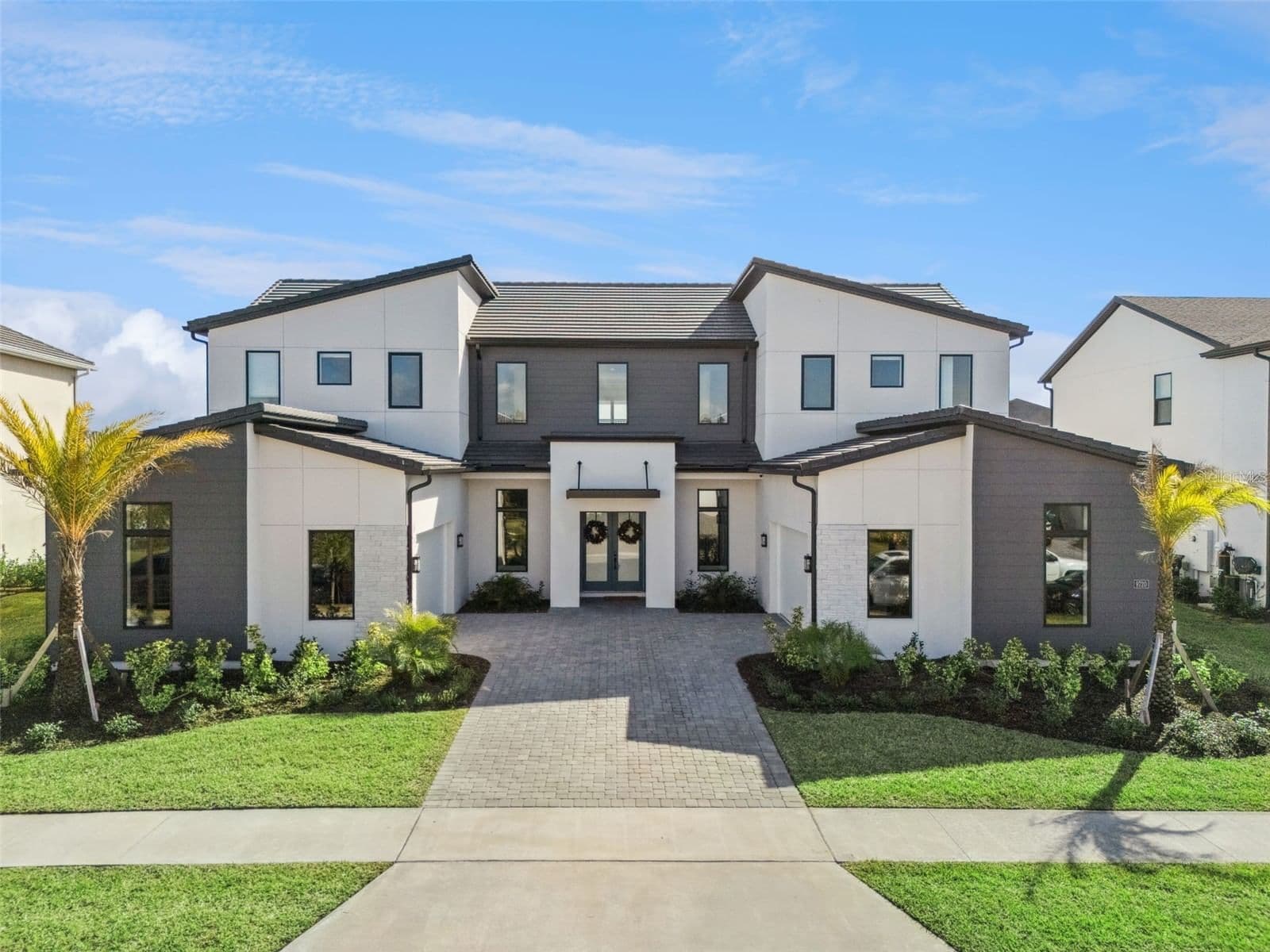 9720 LAUREL BERRY