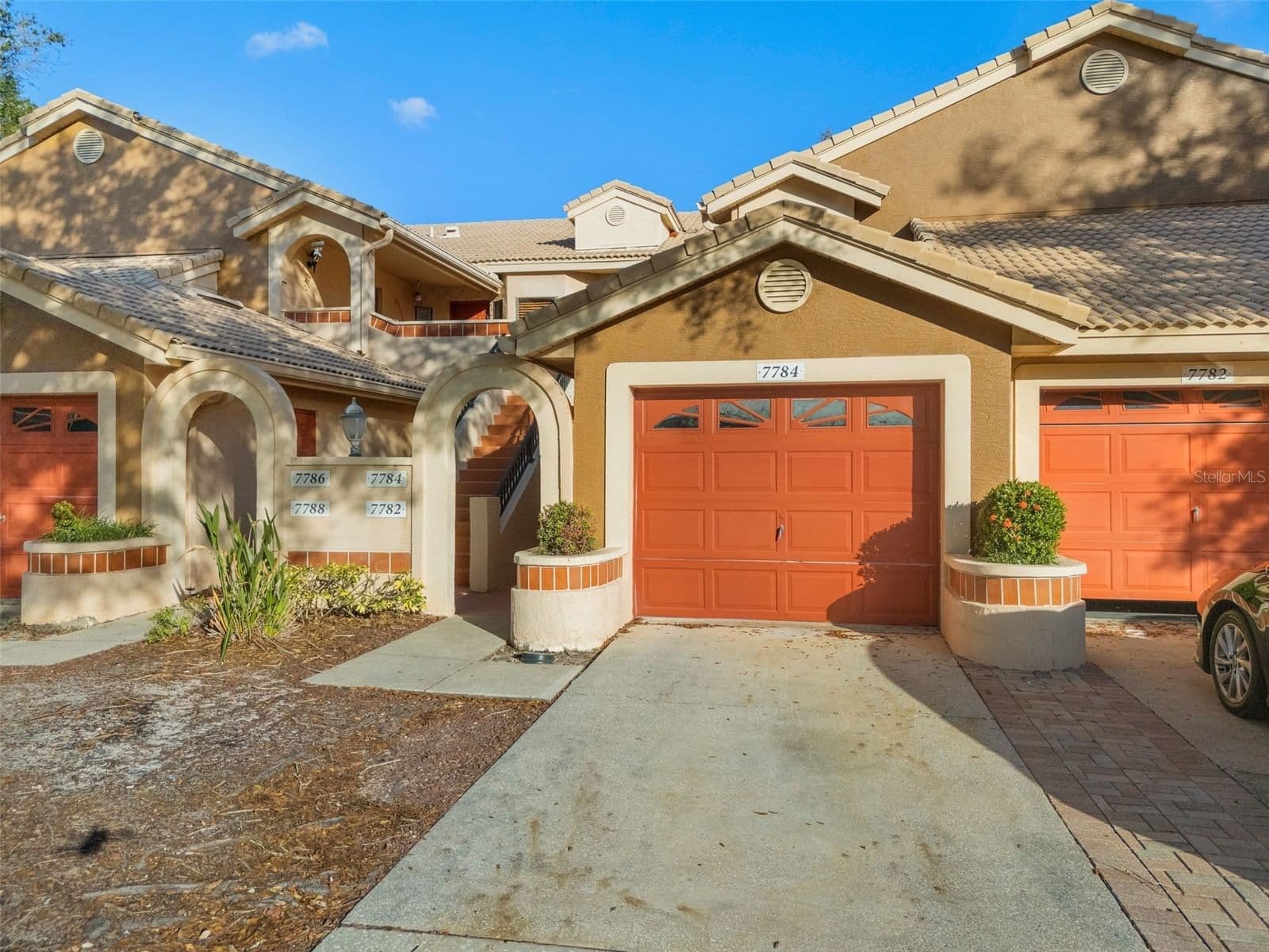 7784 SUGAR BEND