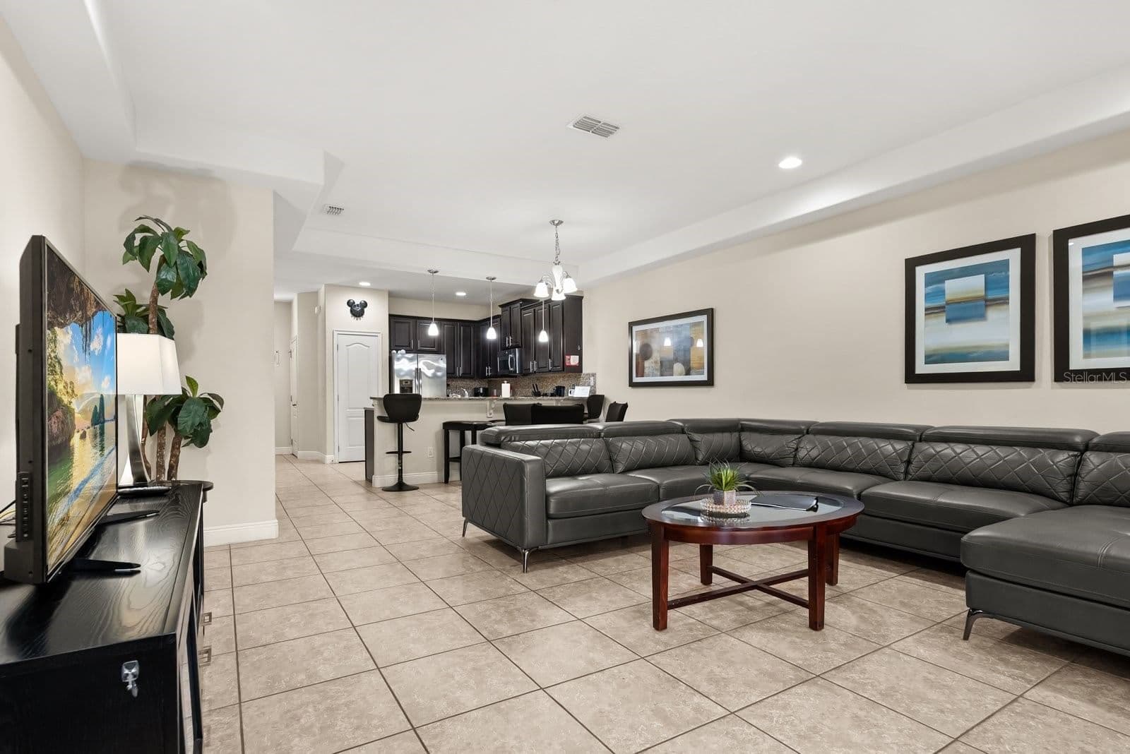 8193 ROSEVILLE