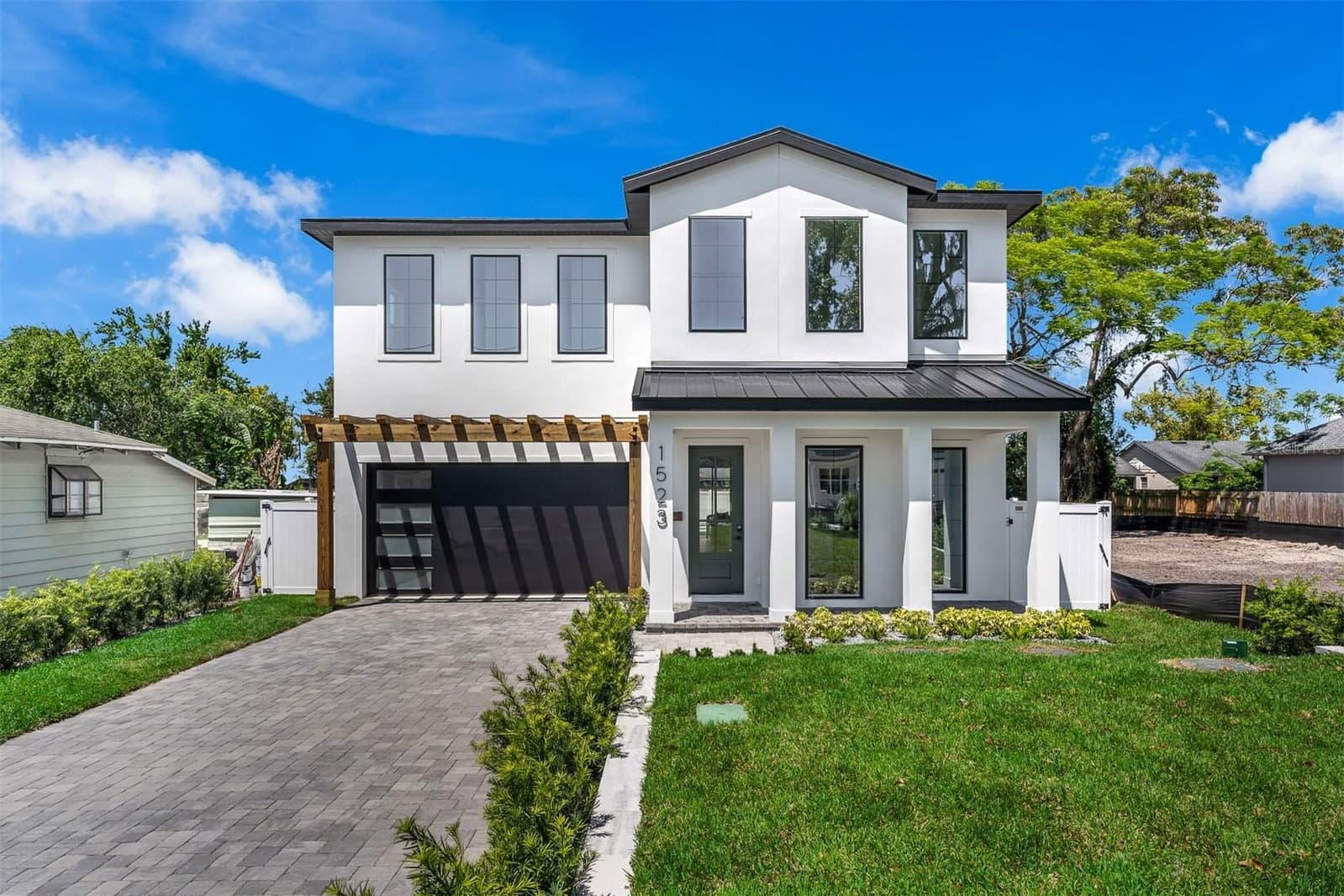 1523 MILLER