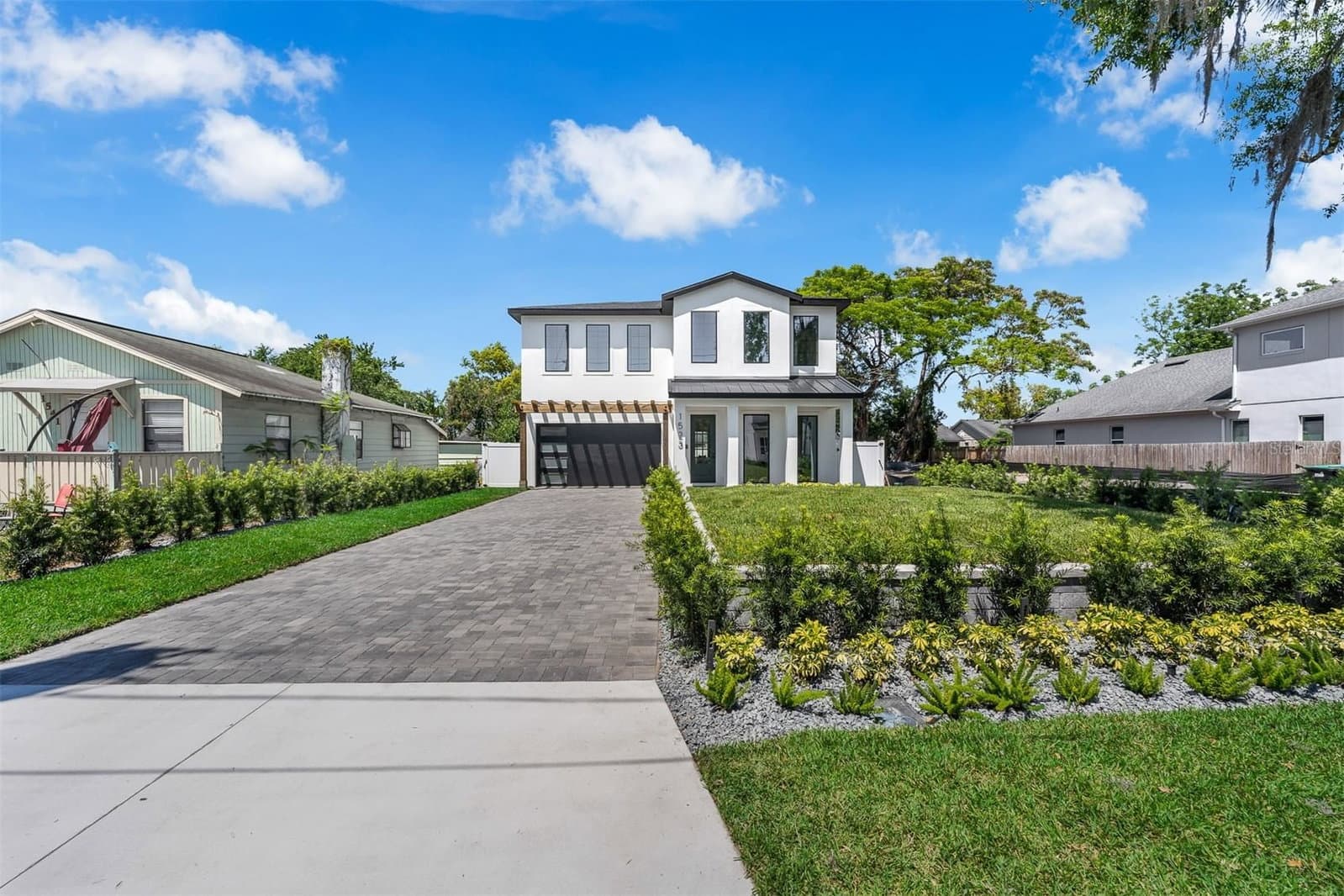 1523 MILLER