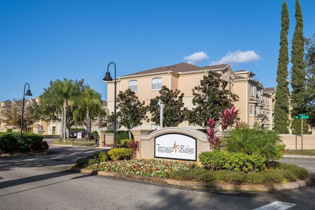302 TERRACE RIDGE