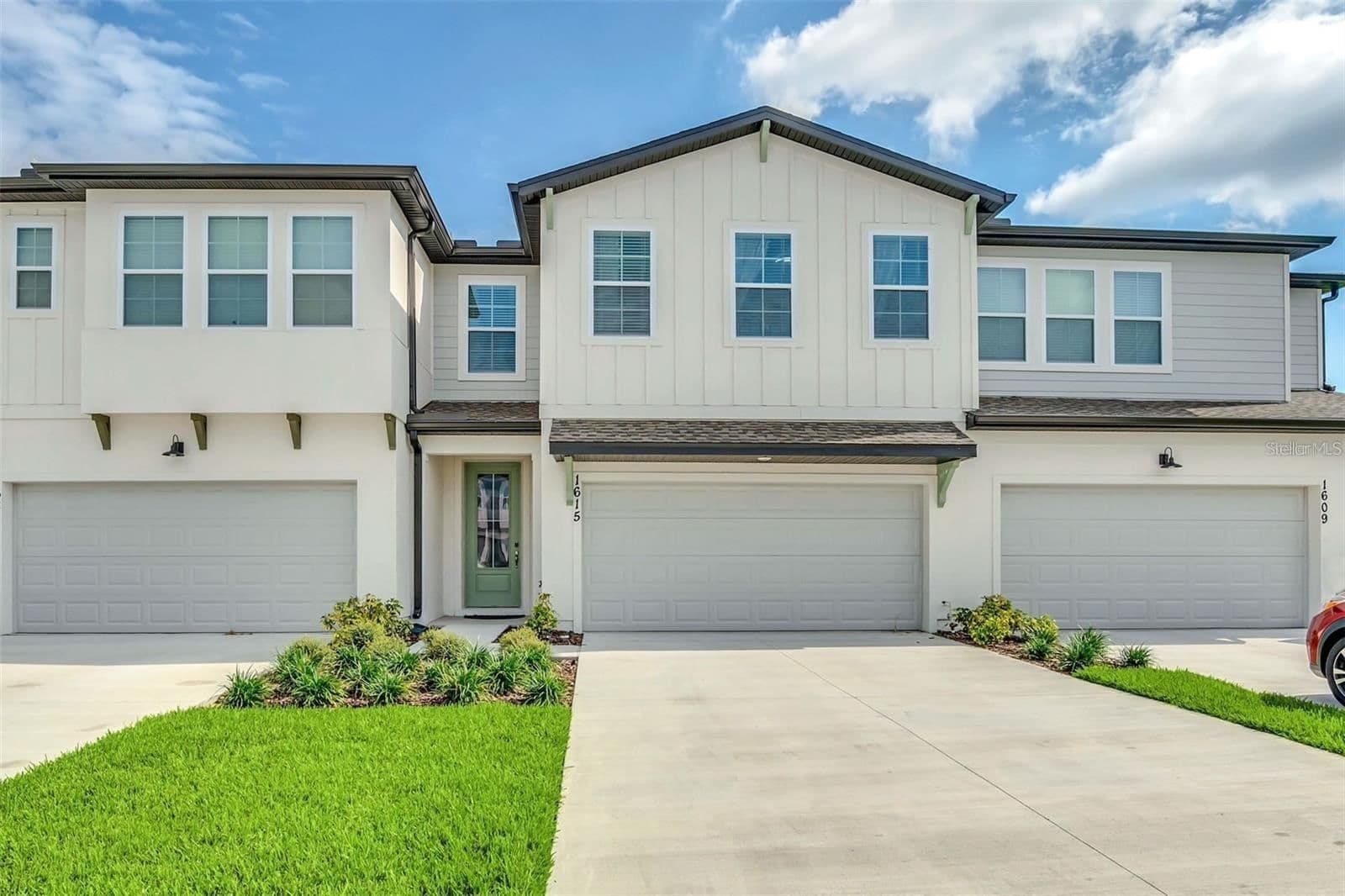 1615 SANIBEL