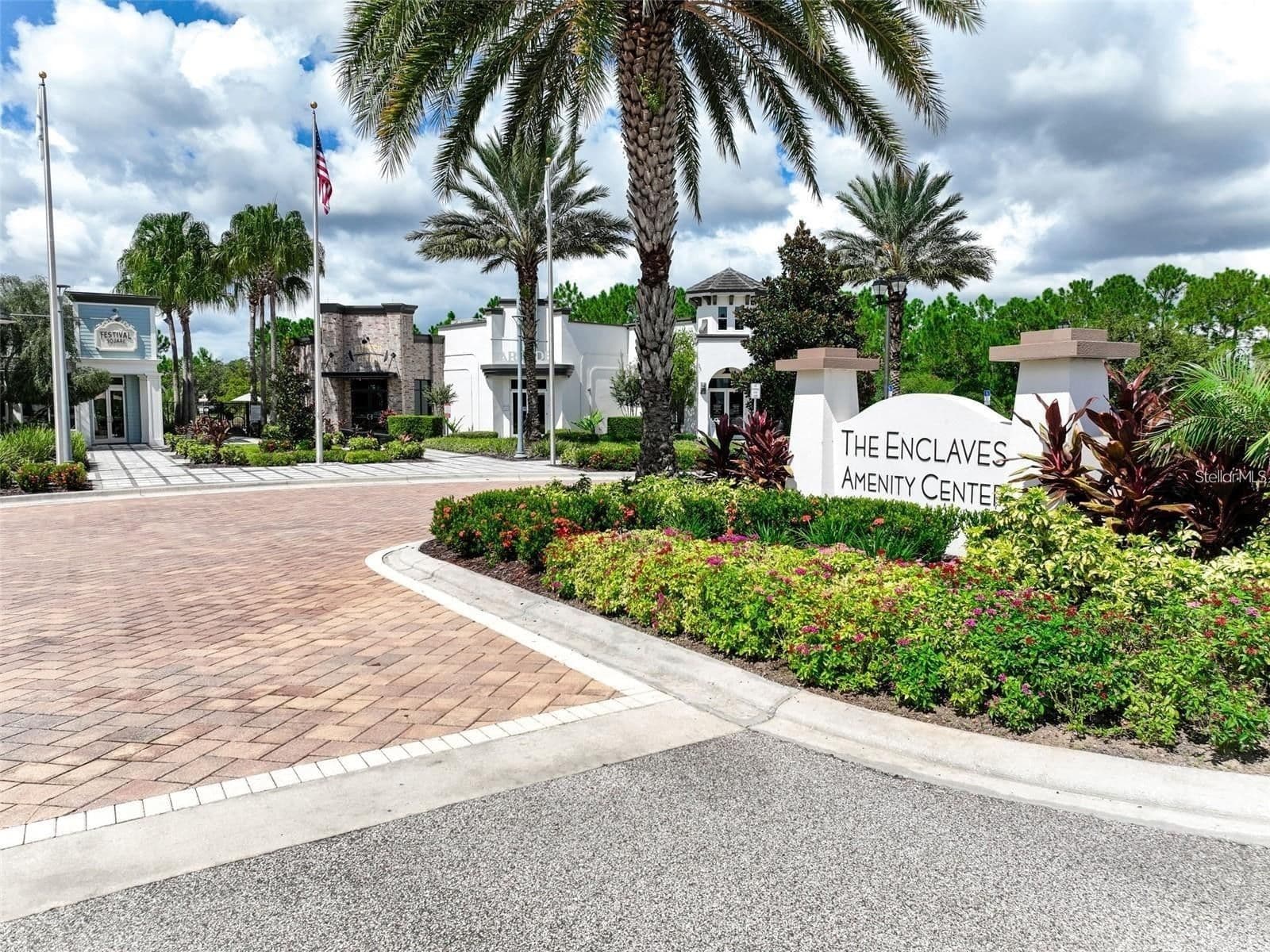 1615 SANIBEL