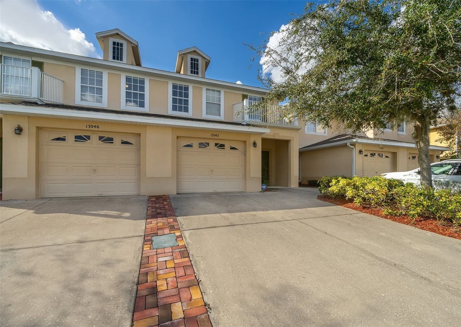 13942 DOVE WING
