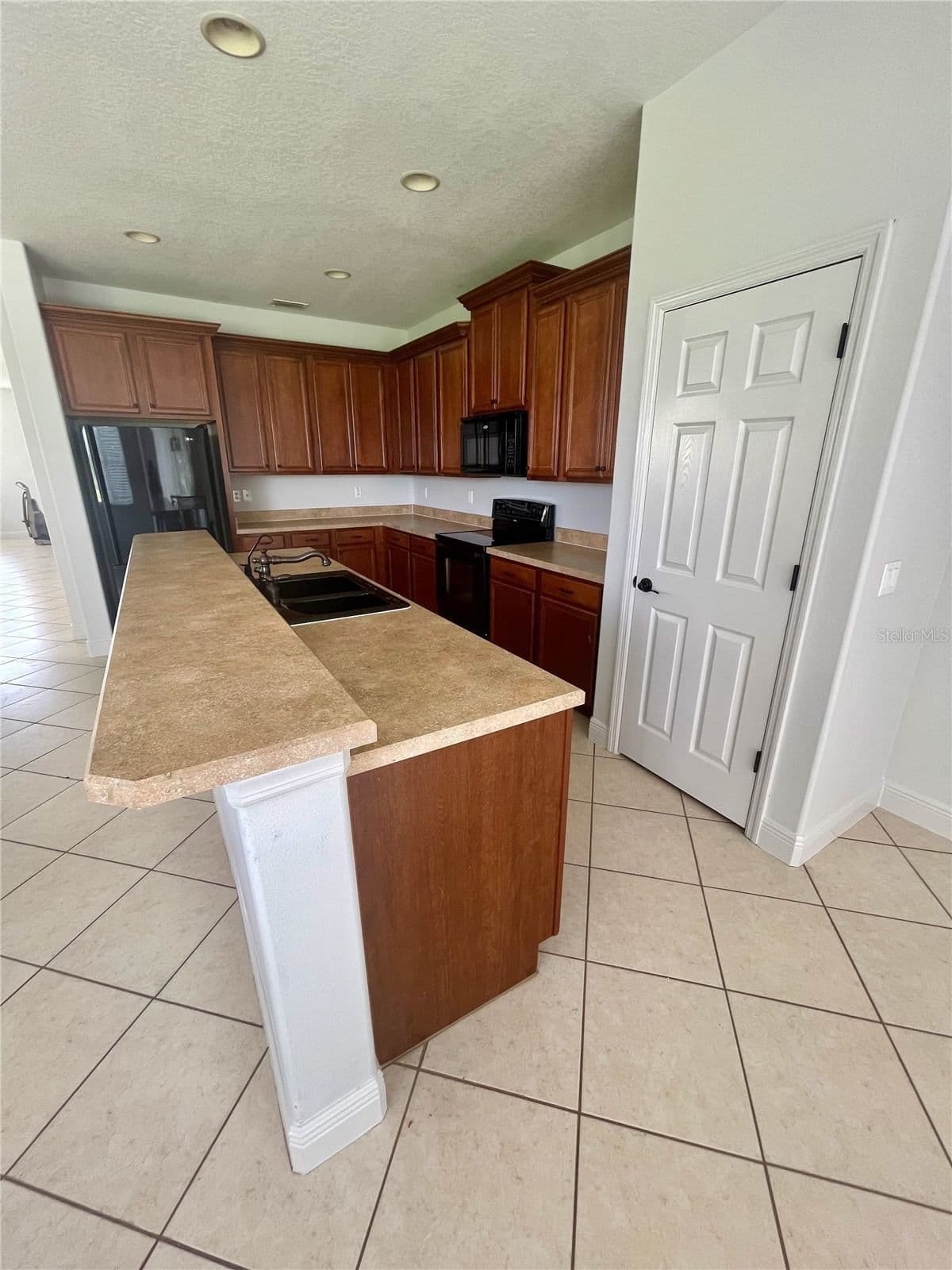 14257 LAGOON COVE