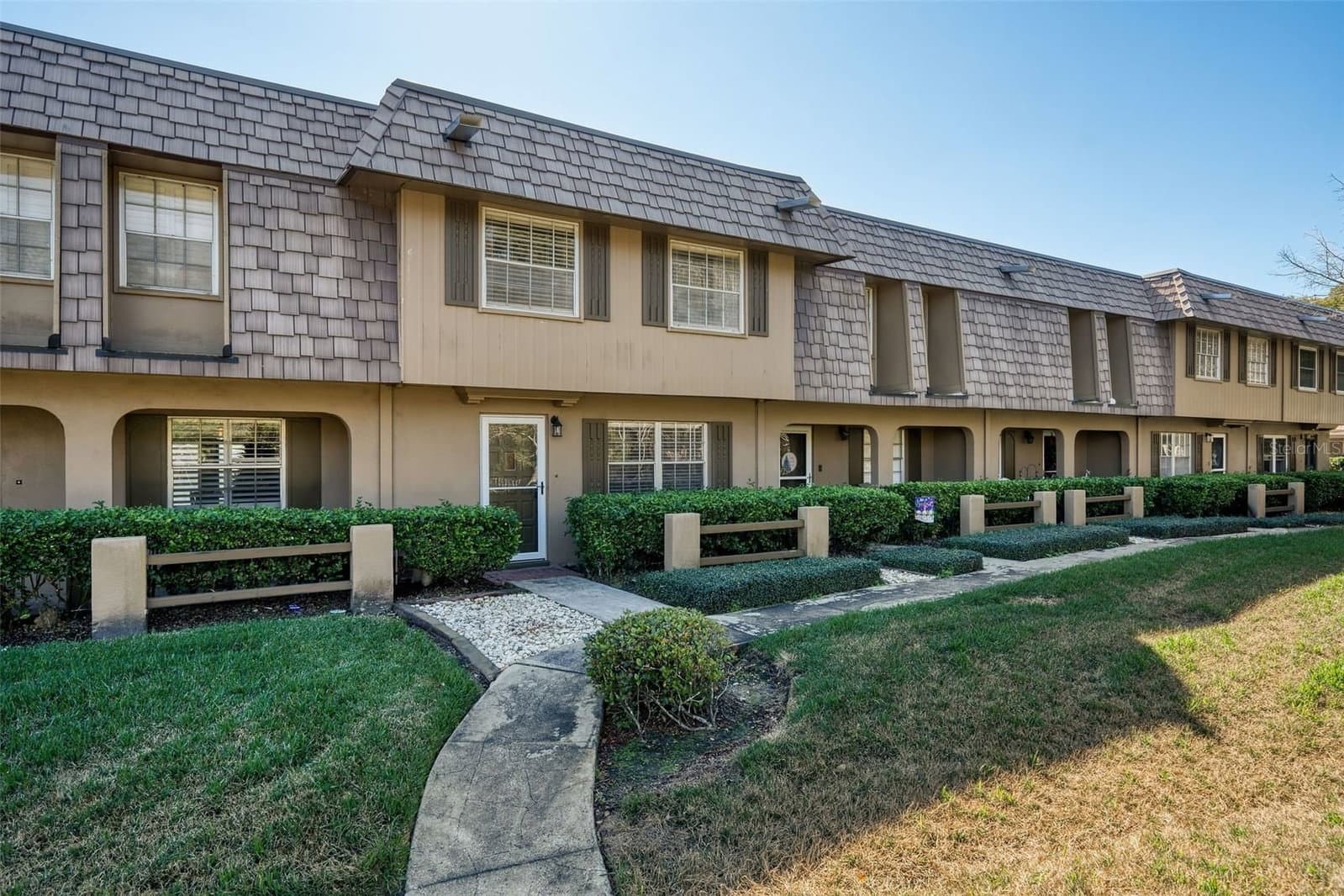 3104 HARRISON