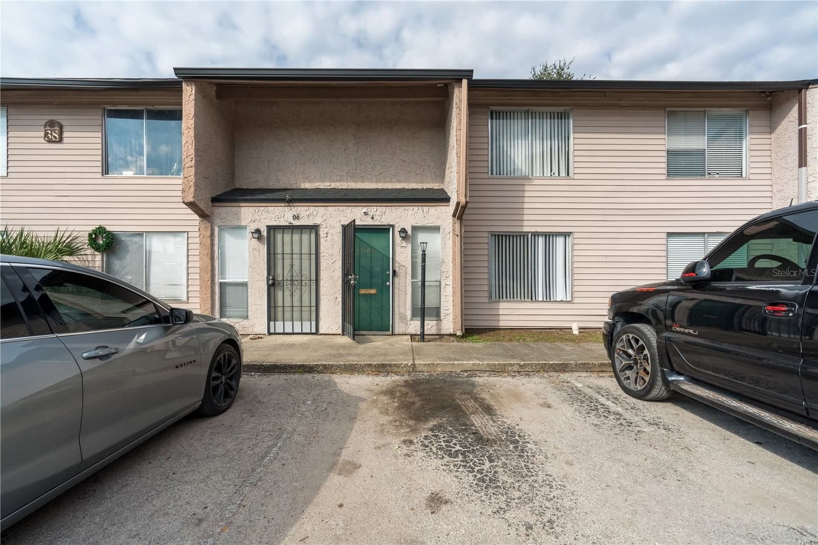 4004 BARWOOD