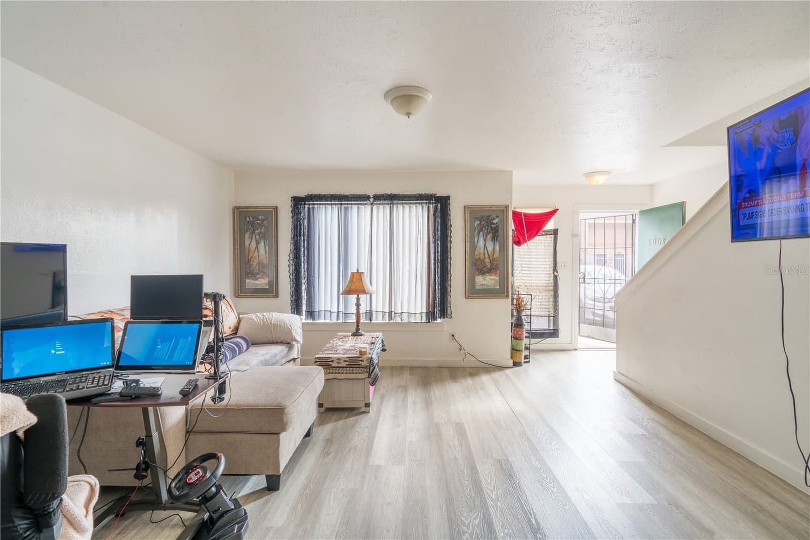 4004 BARWOOD