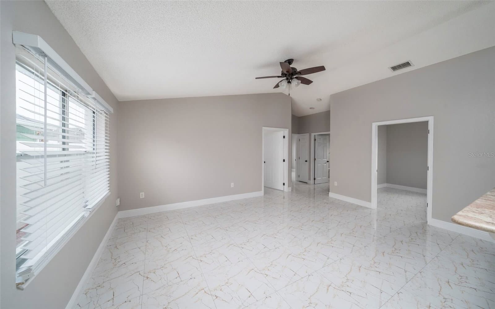 10201 VISTA COVE